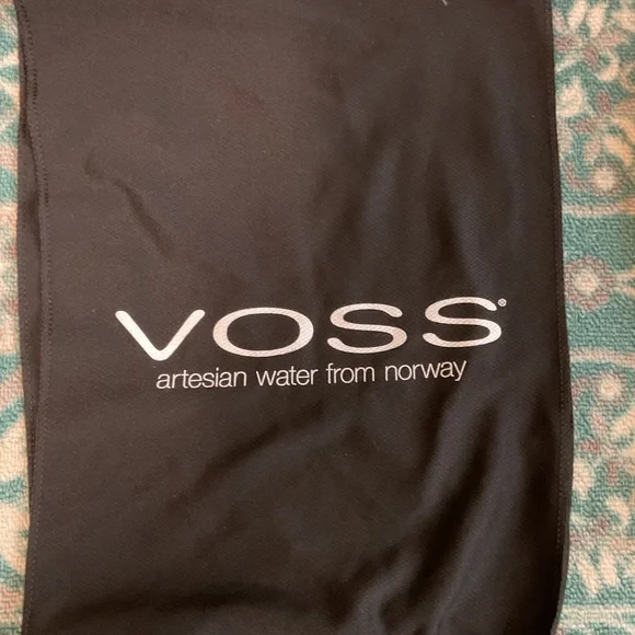 Black Drawstring Cinch Bag with Voss towel