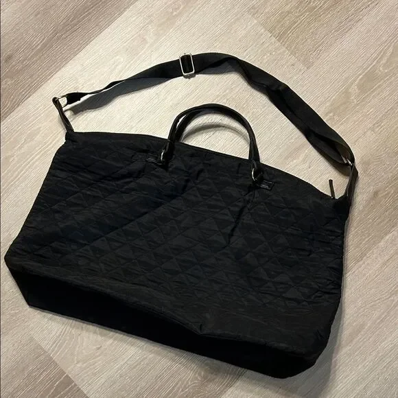 Black Quilted Lightweight Duffle Bag