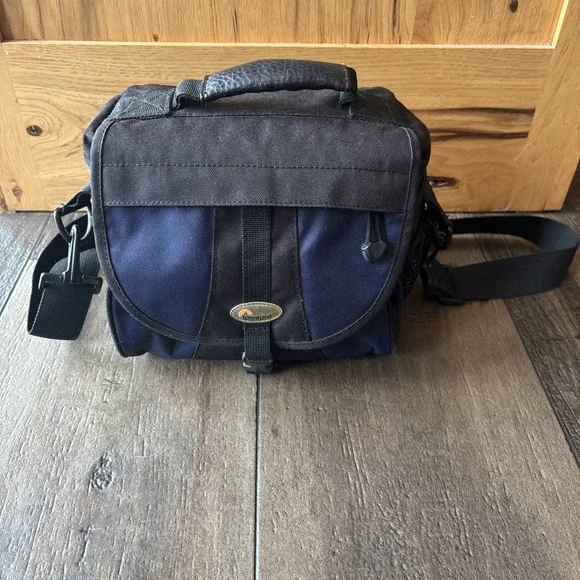 Lowepro EX160 Arctic Blue/Black Digital Camera Pouch Shoulder Bag 9