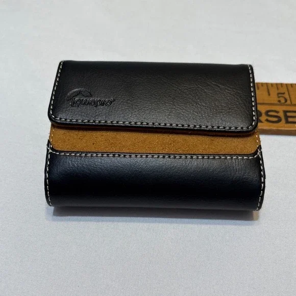 Lowepro Black Leather Tan Suede Memory Card Wallet Case Belt Loop LP137