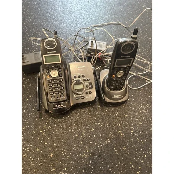 Panasonic KX-TG5439S 5.8 GHz Dual Handsets Single Line Cordless Phone