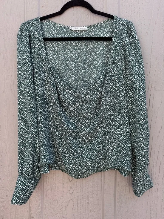 Abercrombie and Fitch Green Floral Long-Sleeve Cowl Neck Top Size: XL