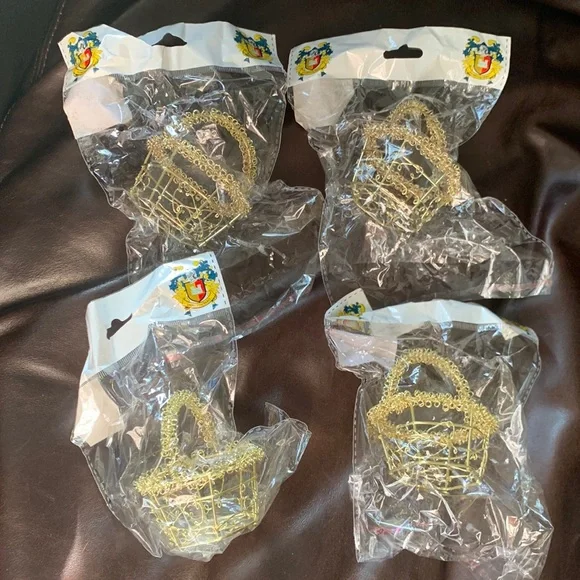 🌞3/$20 Gold Metal Basket Decor / Favor - Set of 4