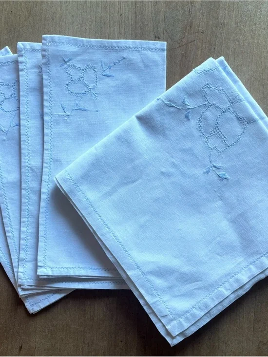 Vintage Irish Linen Tablecloth and 4 Napkin Set Blue Floral Embroidery Heritage