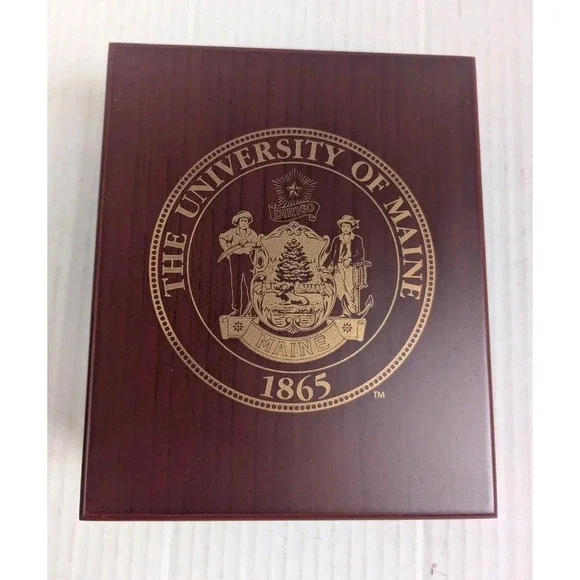 The University Of Maine Photo Album 4x6 Wooden Cover Collegiate Licened NEW