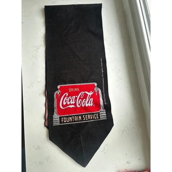 Vintage Coca-Cola‎ Fountain Service Woven Table Runner Black Red
