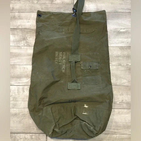 Vintage US ARMY Vietnam War Era BARRACK Laundry Duffle Duffel Bag Olive Drab