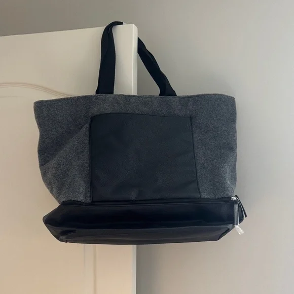DSW Gray and Black Men's Duffel Bag