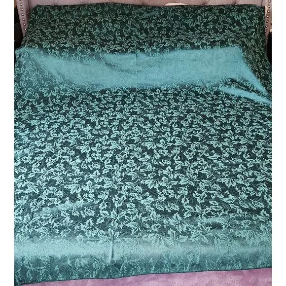 Christmas Tablecloth Solid Green 57x79