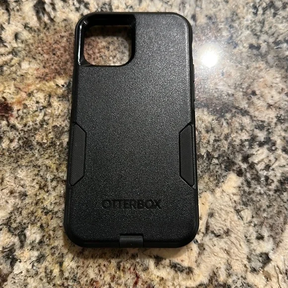 Black otter box, iPhone 12