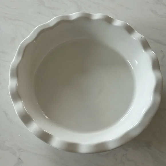 Sur La Table 9.25 Inch White Pie Dish