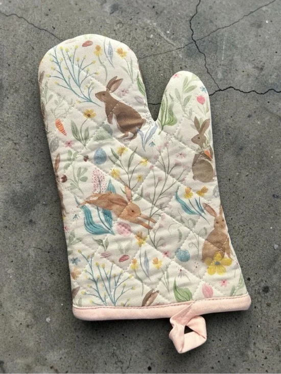 Sur La Table Pink Trim Bunny Print Cotton Oven Mitt