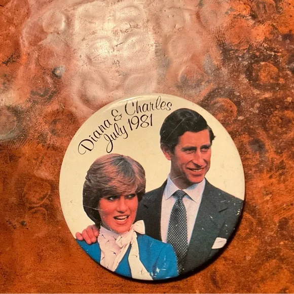 Diana and Charles Commemorative 1981 Tin Button Pin Blue and White Cheezy Smiles