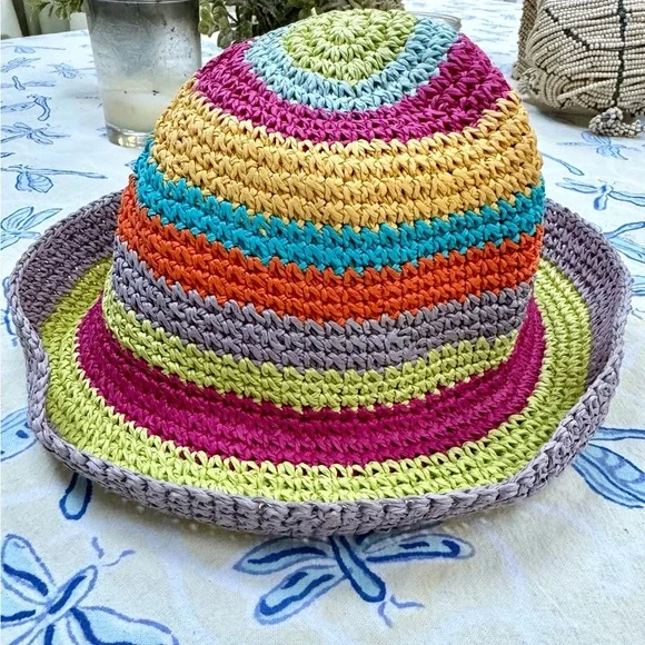 NWOT HANNA ANDERSSON GIRL’S COLORFUL HAT-MEDIUM