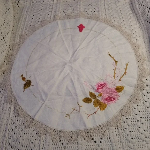 Vintage Dresser Scarf Table Runner‎ 27