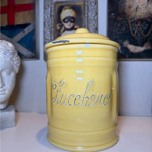 Sur La Table “Zucchero” Yellow Ceramic Sugar Canister – Made in Italy –‎ Rustic