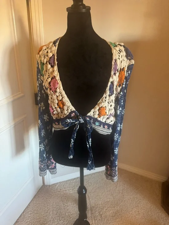 Free People Navy Crochet-Trim Tie Front Crop Top Size Medium