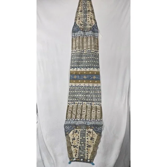 Pier1 Table Runner 14