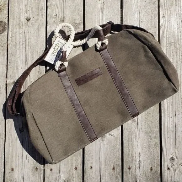 Tommy Bahamas Men’s travel duffle bag