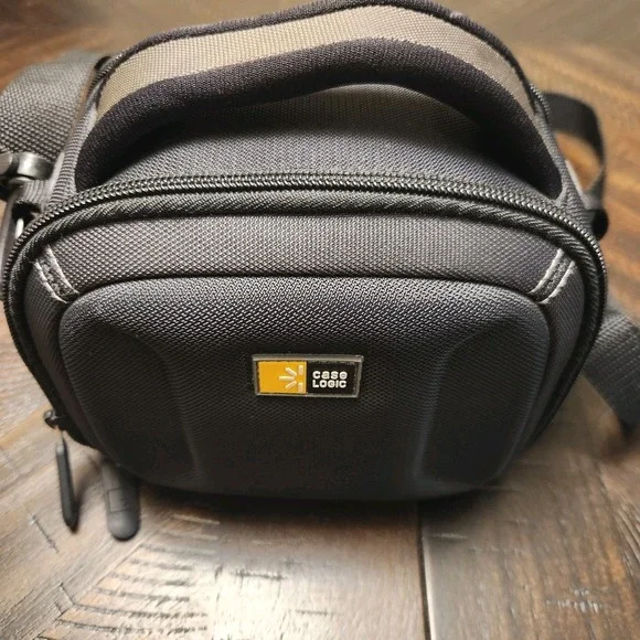 Case Logic QPB-51 Camcorder Bridge Compact System Digital Camera Case Black