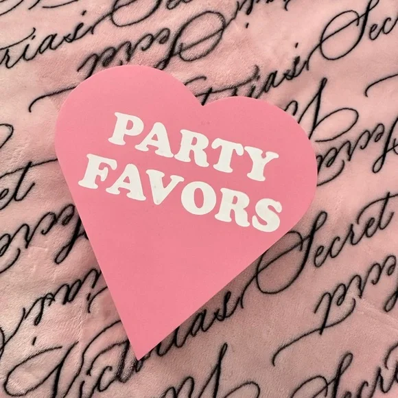 Pink Heart Party Favors box