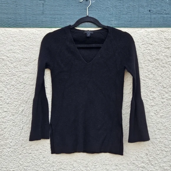 J. Crew black peplum sleeve v neck wool-blend sweater XS