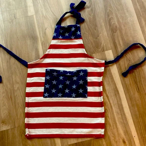 Sur La Table childrens flag apron