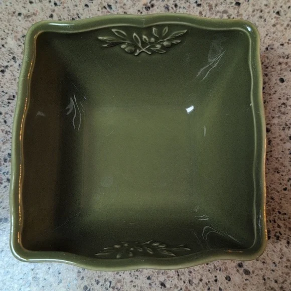 Sur La Table / Green Ceramic Olive Dish