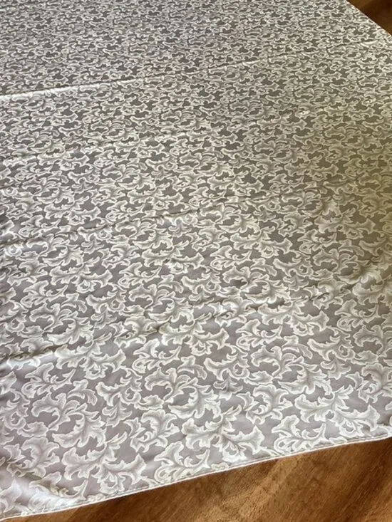 Tablecloth White on Silver Rectangle Raised Scroll Pattern 118