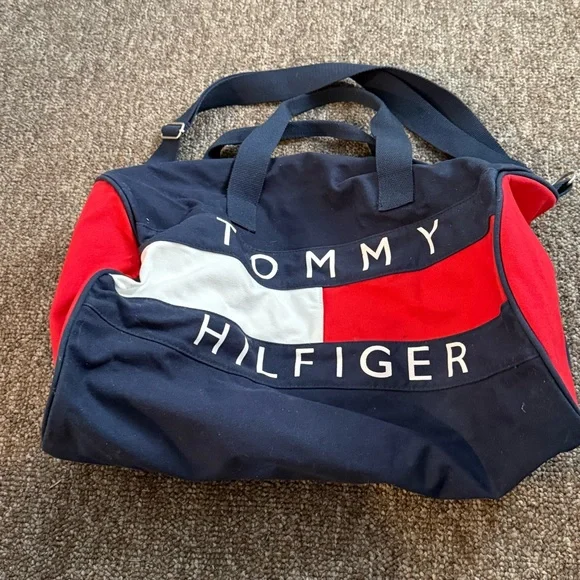 Tommy Hilfiger Navy Red Duffel Gym Bag Full Zip‎ Has Stains See Photos