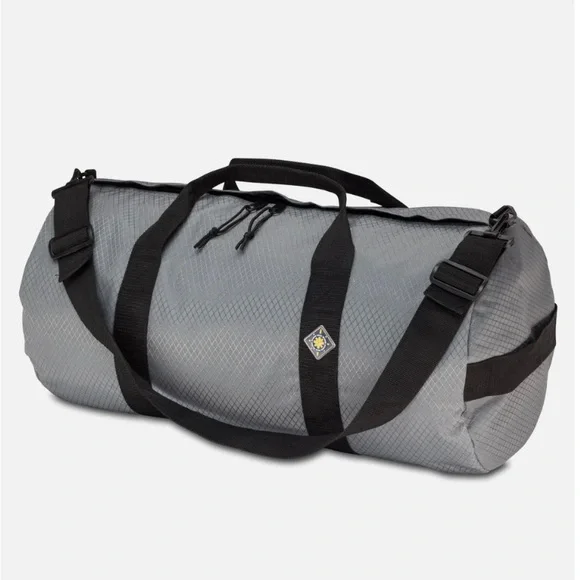 North Star medium gear bag Sd 12x24 dlx grey brand new unopened
