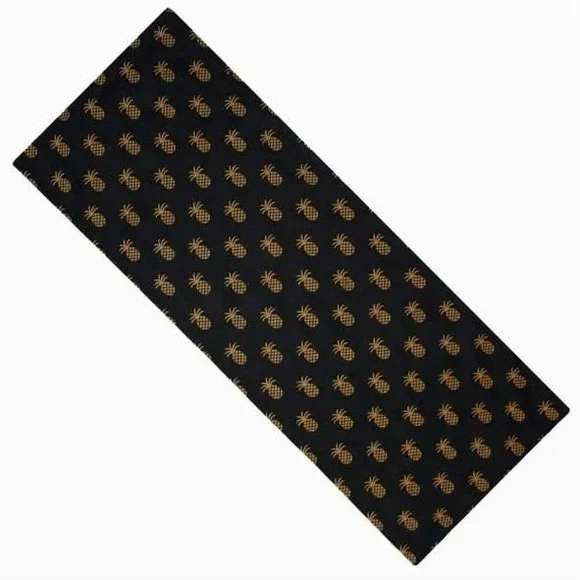 Primitive Colonial Coverlet Pineapple Town Black Table Runner 14x36