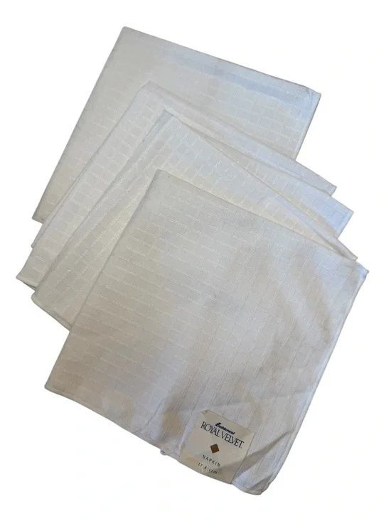 Fieldcrest Royal Velvet Set of 4 Dinner Napkins White linen
