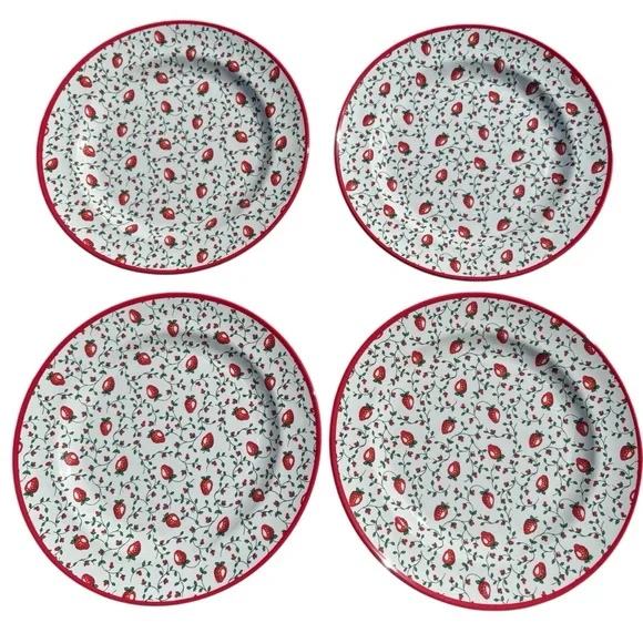 Sur La Table Strawberry Dinner Plates Set of 4 Cottagecore Coquette Kitchen Red