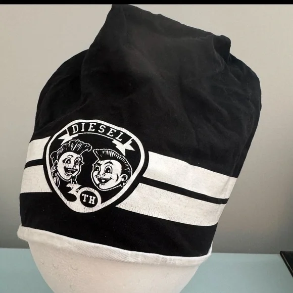 Diesel beanie girls hat size 111