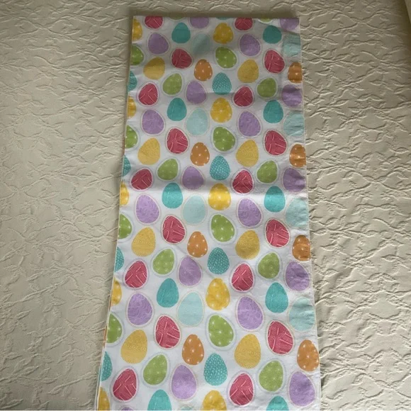 CYNTHIA ROWLEY Easter Egg Table Runner. Cotton. Reversible. Measures 15” x 67”