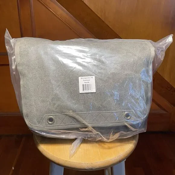 Think Tank - New - Retrospective 7M - Camera Bag With Rain Cover - Pinestone