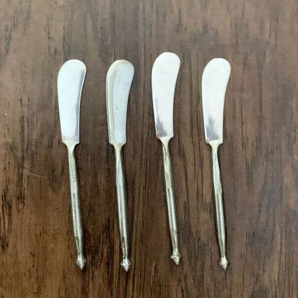 Sur la table serveware breakfast set (set of 4)