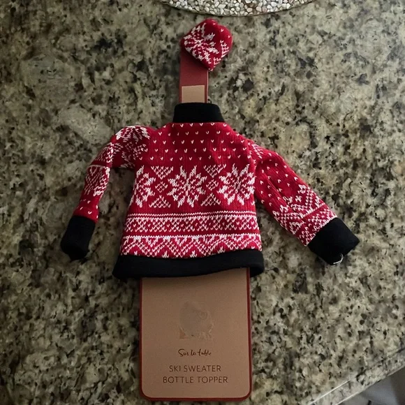 NEW Sur La Table Ski Sweater Bottle Topper w/Hat