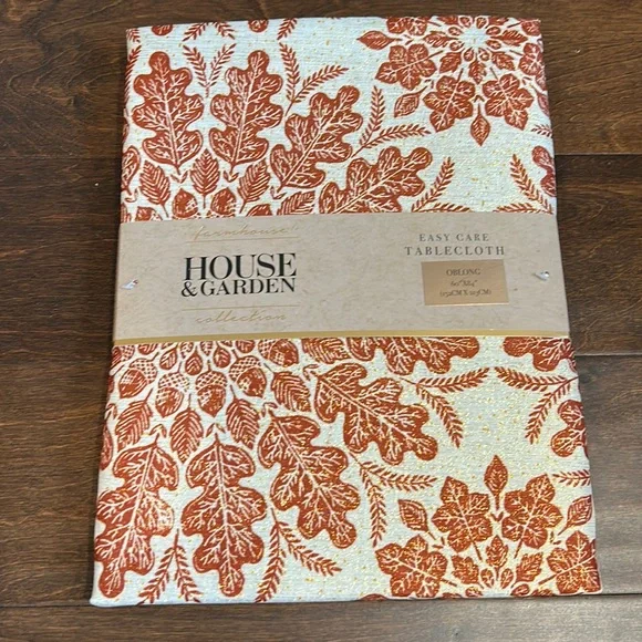 HOUSE & GARDEN Oak Leaf Medallion Tablecloth Gold Burnt Orange New 60”x84”
