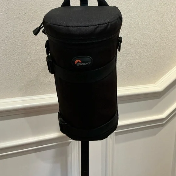 Lowepro Black Cylindrical Lens Case with Carry Strap