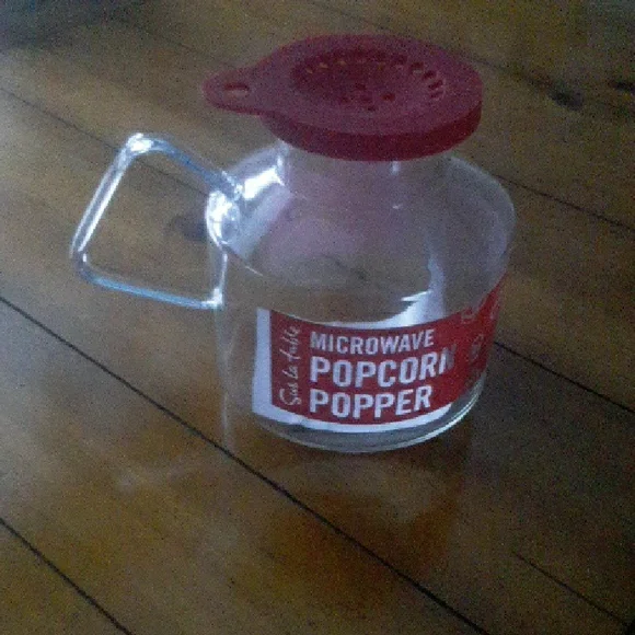 Sur La Table Microwave Popcorn Popper with Red Lid