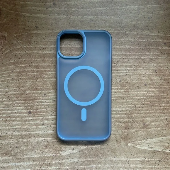 iPhone 14 Blue MagSafe Case