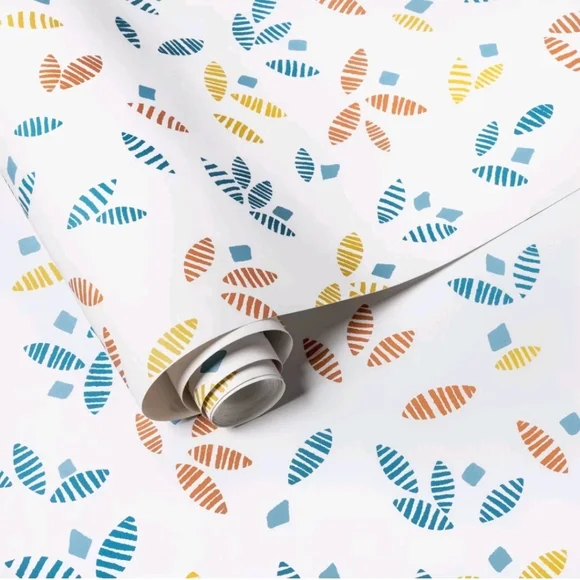 Threshold - Tossed Leaves Wallpaper - Removable Vinyl, Self-Adhesive