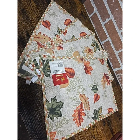 Harvest Fall Leaves Placemats Lot of 4 Colorful Harvest Design 13