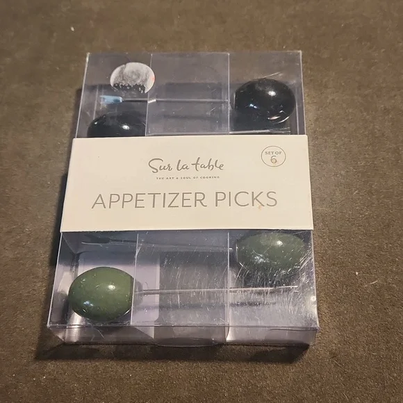 nwt SUR LA TABLE 6 metal appetizer martini olive picks black + green NIB