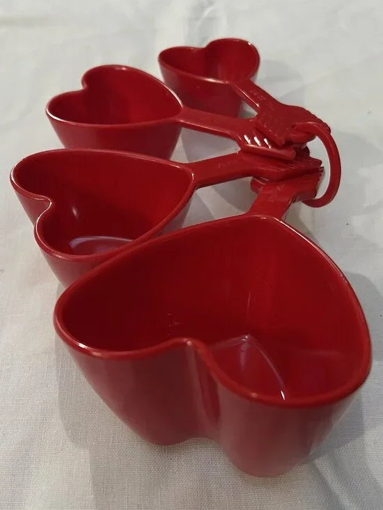❤️ Sur La Table Red Heart Shaped Measuring Cups — Set of 4 | Like New