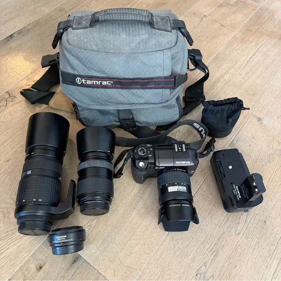 Olympus E-300 Camera Set with Black and Gray Tamrac Bag