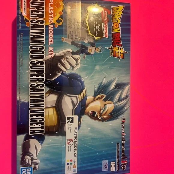 Dragon Ball Super‎ Saiyan God Super Saiyan Vegeta Model Kit - Blue and Gold