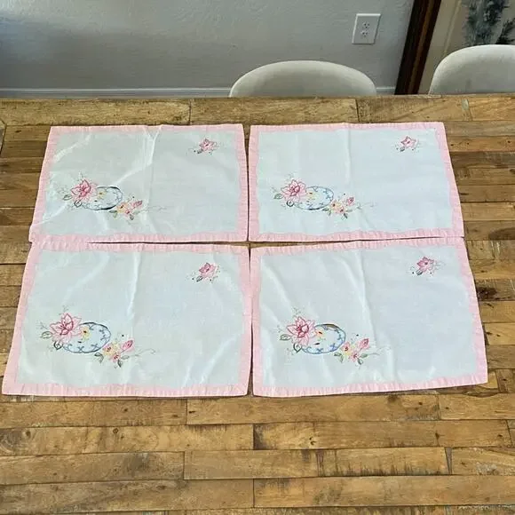Vintage Floral Hand Embroidered Placemats Napkins Set Of 4 Pink Trim Border